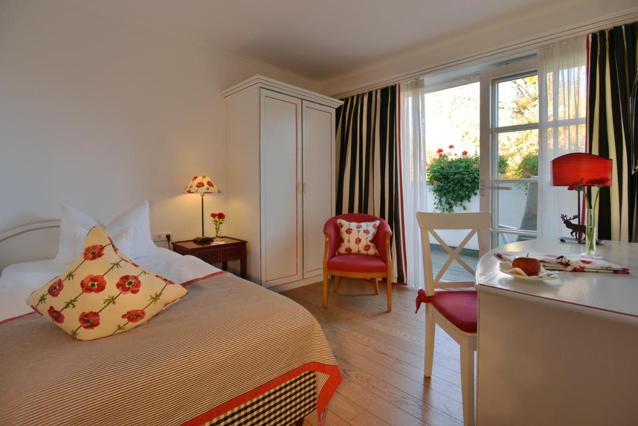Romantik Hotel & Restaurant Hirsch Sonnenbühl エクステリア 写真