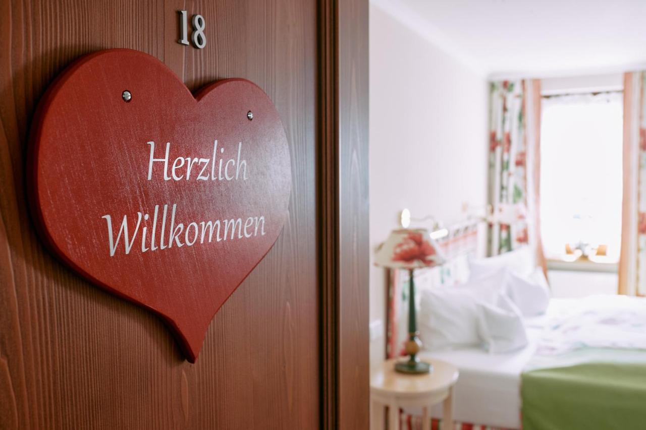 Romantik Hotel & Restaurant Hirsch Sonnenbühl エクステリア 写真